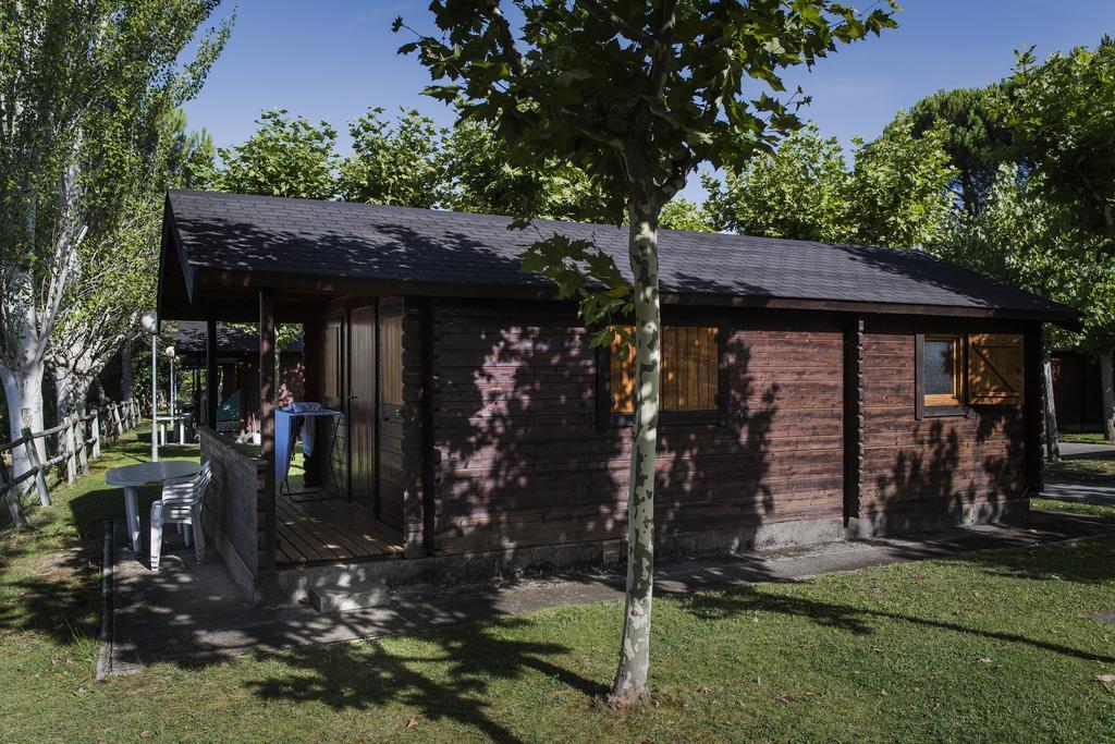 Camping & Bungalows Ligueerre De Cinca Kültér fotó